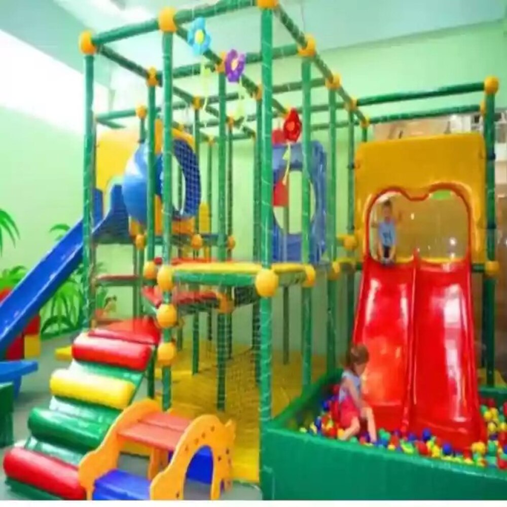 Լաբիրինթներ,  Խաղահրապարակների կառուցում