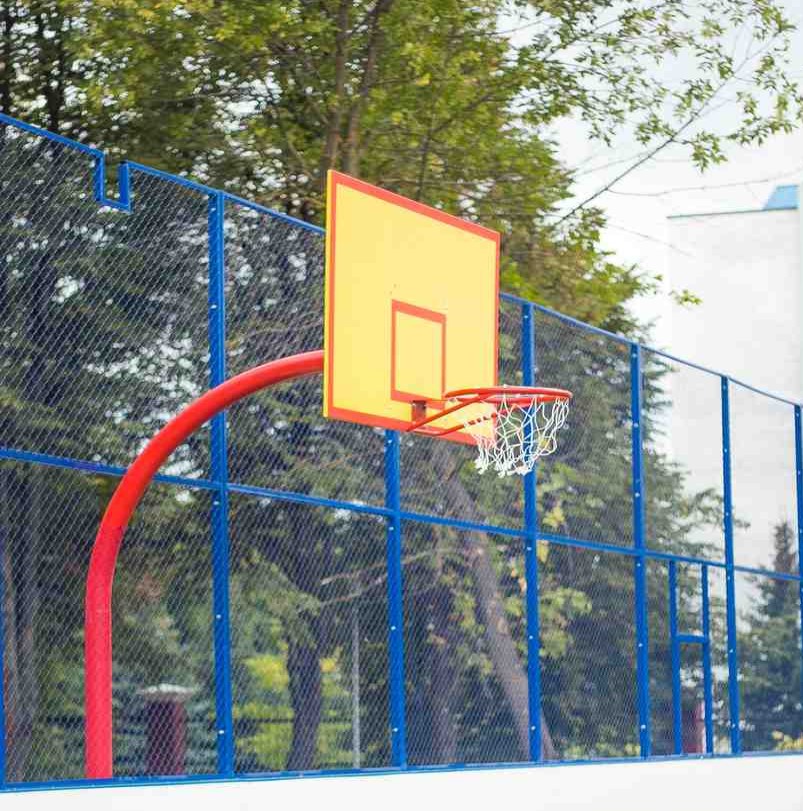 Basketball backboard