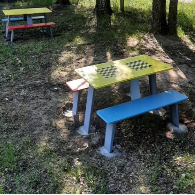 Table with benches