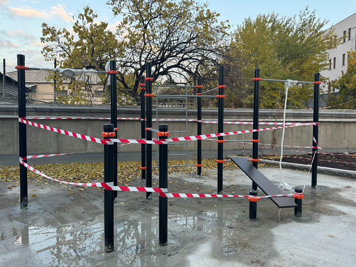 Կռունկ բնակելի համալիրի խաղահրապարակը և մարզահրապարակը