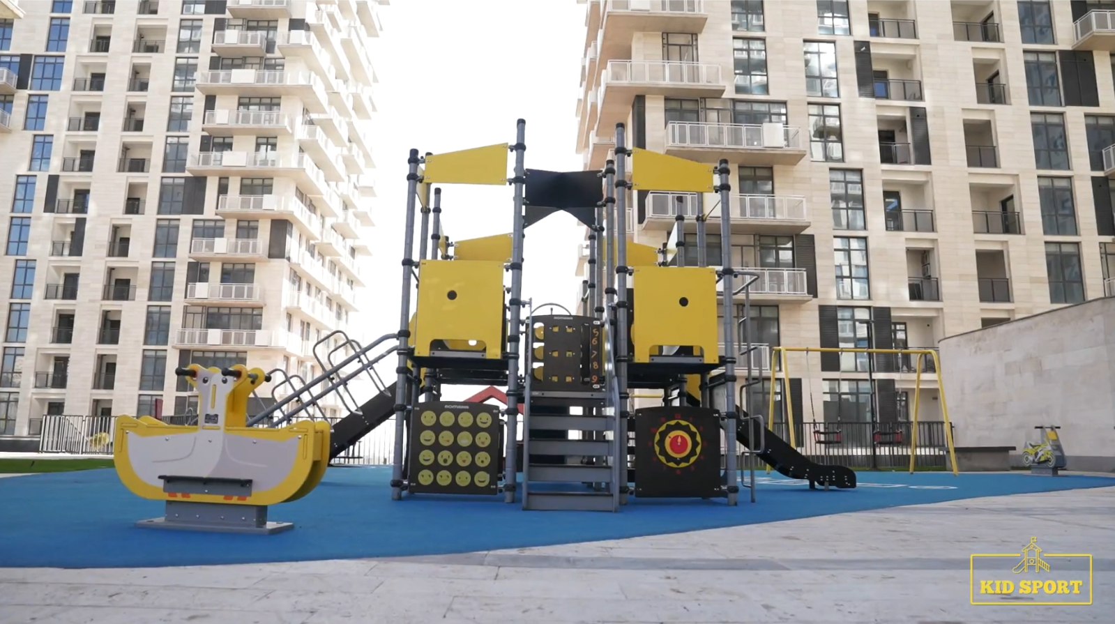 Լույսեր բնակելի թաղամասի խաղային համալիրները