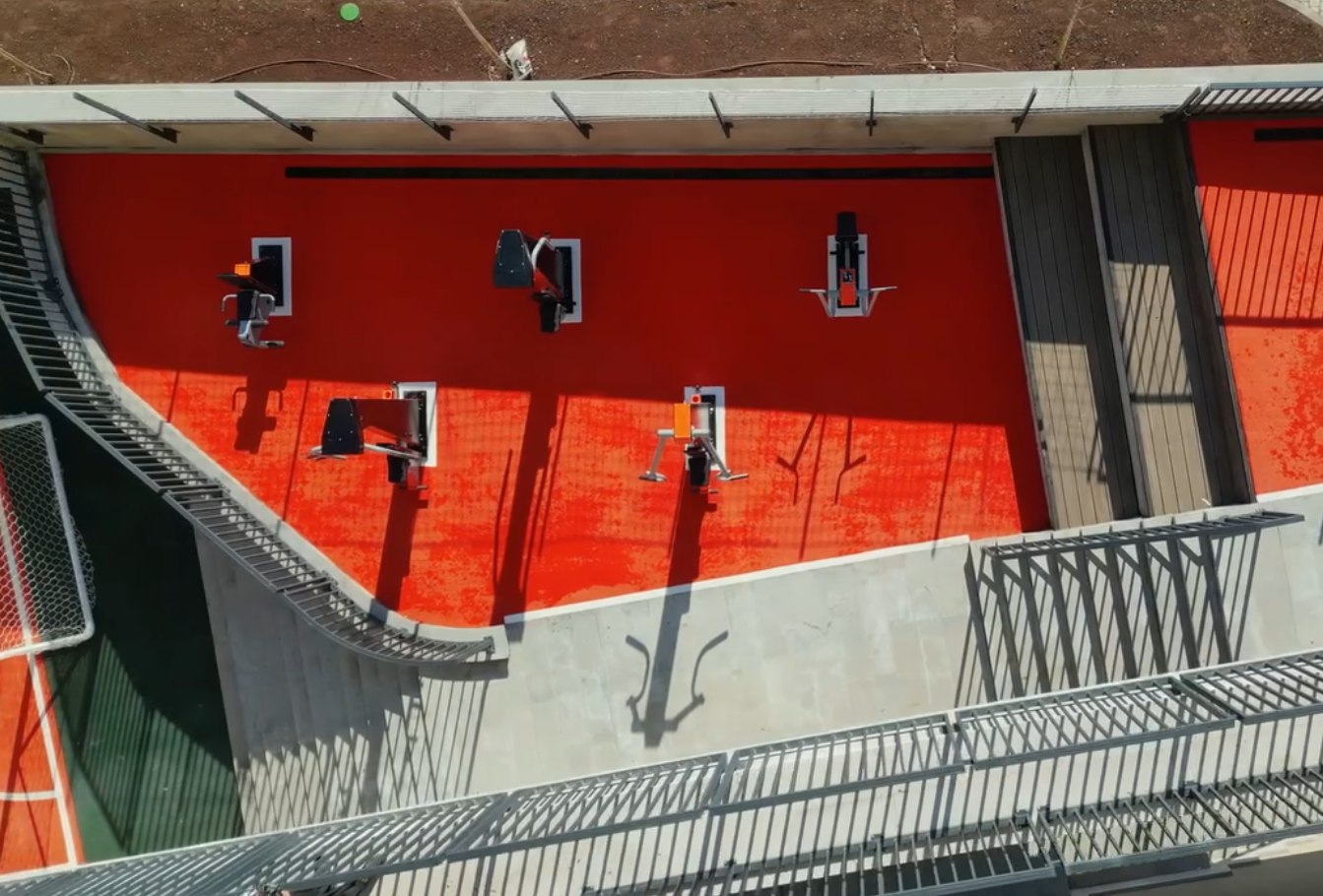 Լույսեր բնակելի թաղամասի խաղային համալիրները