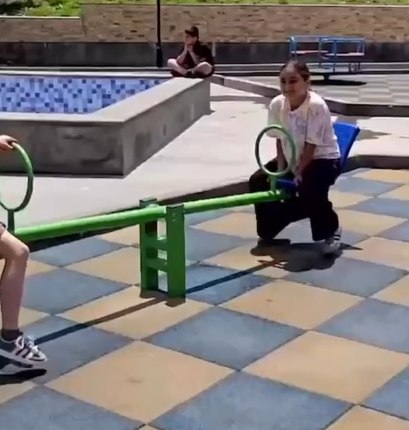 Քաջարանի բակունց փողոցի բակը վերակառուցված է