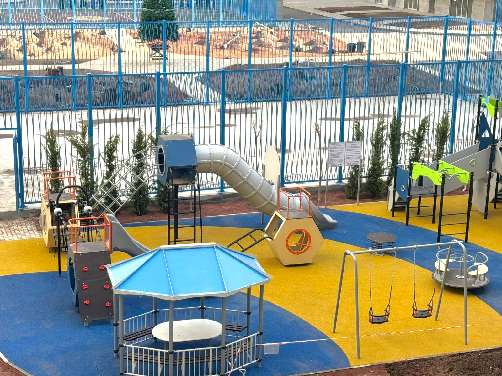 Komitas park բնակելի համալիրի խաղահրապարակը