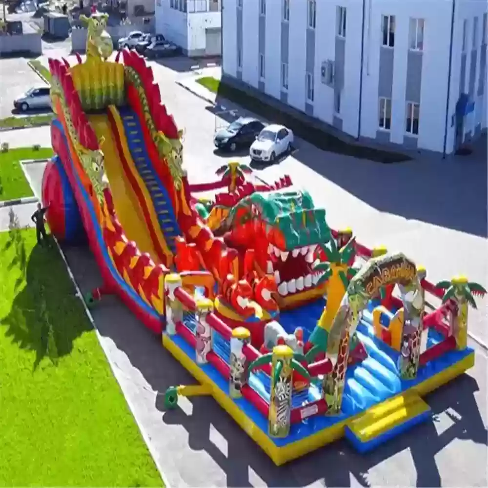 ԿՈՄԵՐՑԻՈՆ ԲԱՏՈՒՏՆԵՐ