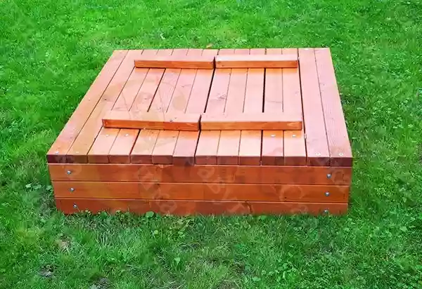 Ավազե ավազան երկու նստարանով