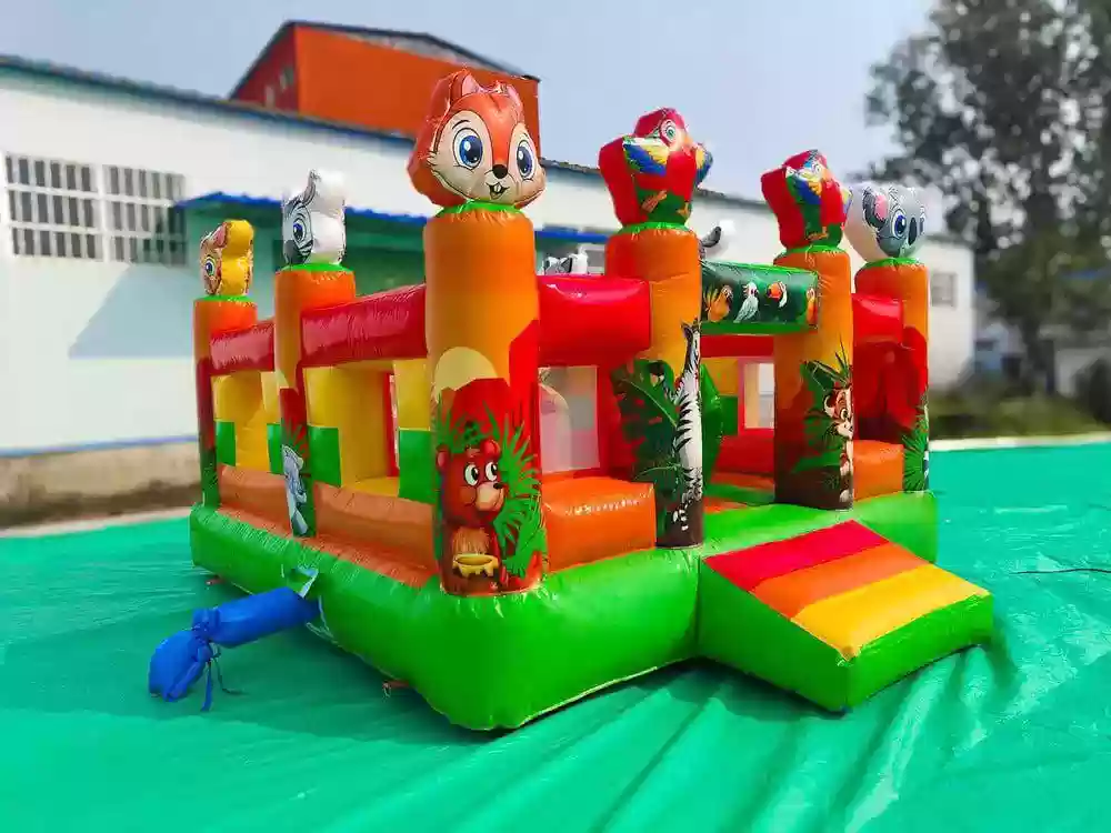 Կոմերցիոն բատուտ անտառի կենդանիներ