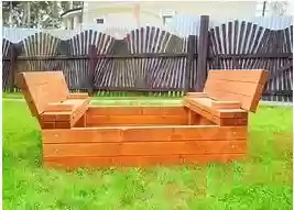 Ավազե ավազան երկու նստարանով