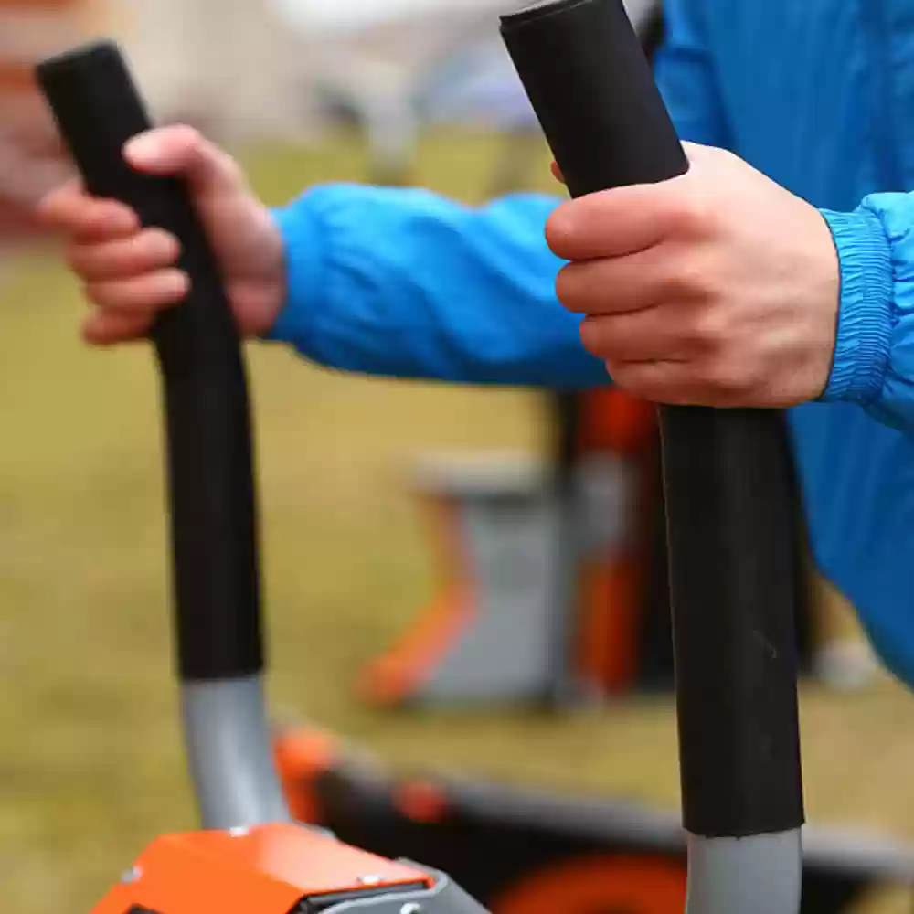 Բակային մարզասարքեր Romana 207.30.10՝ ճոճորվելու համար։