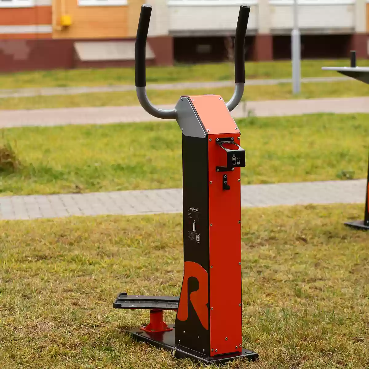 Romana բակային մարզասարք Թվիսթեր 207.32.10