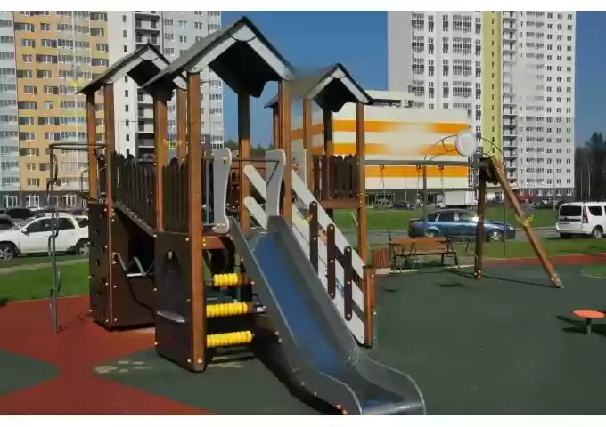 Մետաղական խաղահրապարակ  